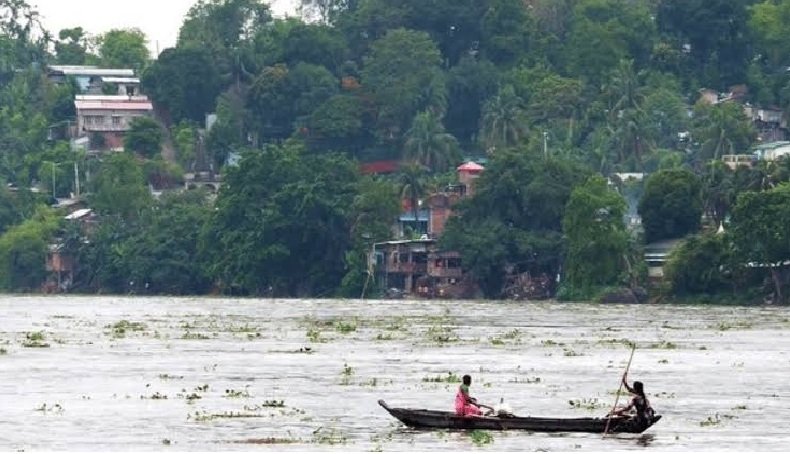 ब्रह्मपुत्र नदी पर बड़ा खतरा: कभी भी आ सकती है भयंकर बाढ़, चीन के मेगा बांध को लेकर नई चेतावनी