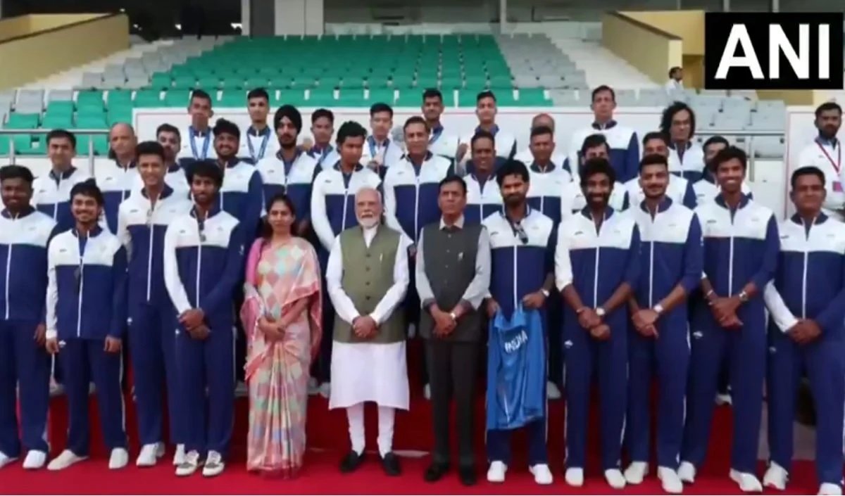 Asian Games मेडलवीरों से मिले PM Modi: बोले, जुनून जीत में बदले तो चमकता है New India