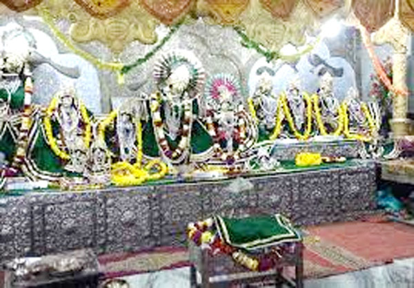 राधा-दामोदर जी मंदिर वृंदावन का विशेष महत्त्व है