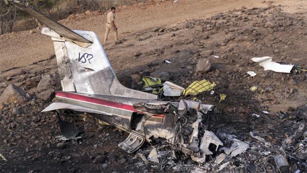 वीएसआर के 4 लियर जेट विमान की उड़ानों पर लगी रोक