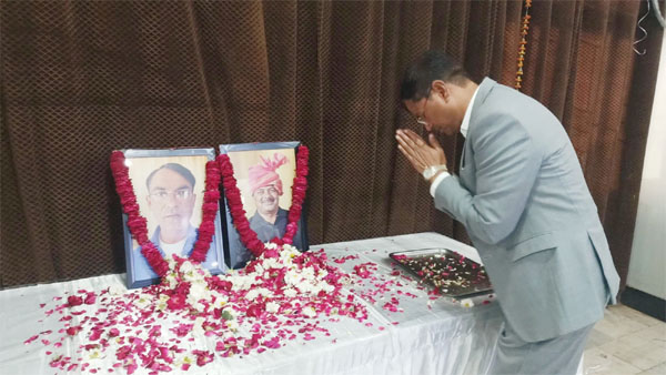 यूपी प्रेस क्लब में दी दिवंगत पत्रकारों को श्रद्धांजलि