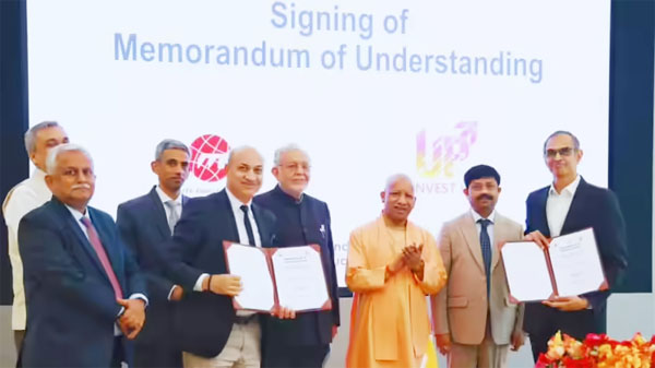योगी सिंगापुर में, 20 हजार करोड़ के करार पर हस्ताक्षर, खुलेंगे रोजगार के अवसर