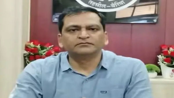 उपजिलाधिकारी आलोक प्रताप सिंह अपने पालतू कुत्ते के हमले में घायल