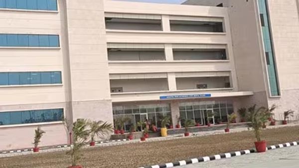 एमबीबीएस के छात्र से रैगिंग में 11 निलंबित