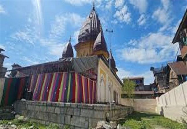 श्रीनगर के रघुनाथ मंदिर में 36 साल बाद आस्था की घंटियां