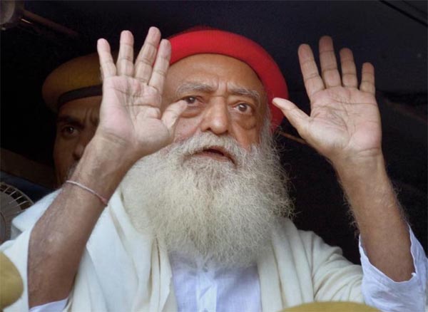 आसाराम की आजीवन कारावास की सजा रहेगी बरकरार, सेवादार हुए बरी