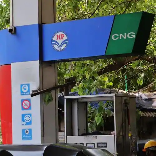 48 घंटे में दूसरी बार बढ़े गैस के दाम, दिल्ली-NCR में आज से और महंगी हुई CNG