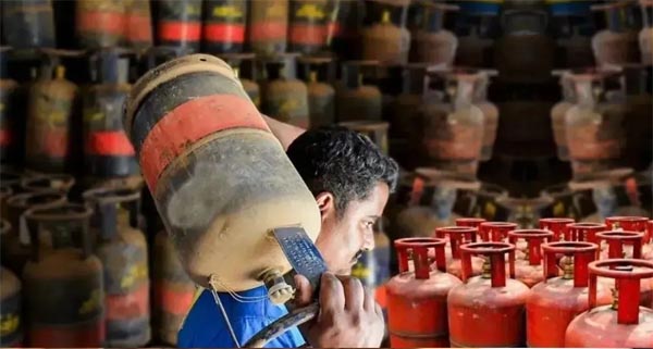 11 रुपये महंगा हुआ 5 किलो वाला छोटू सिलेंडर, कमर्शियल पर बढ़े 53 रुपये