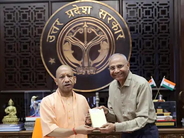 कुलपति डॉ. त्रिवेणी दत्त ने मुख्यमंत्री से की भेंट