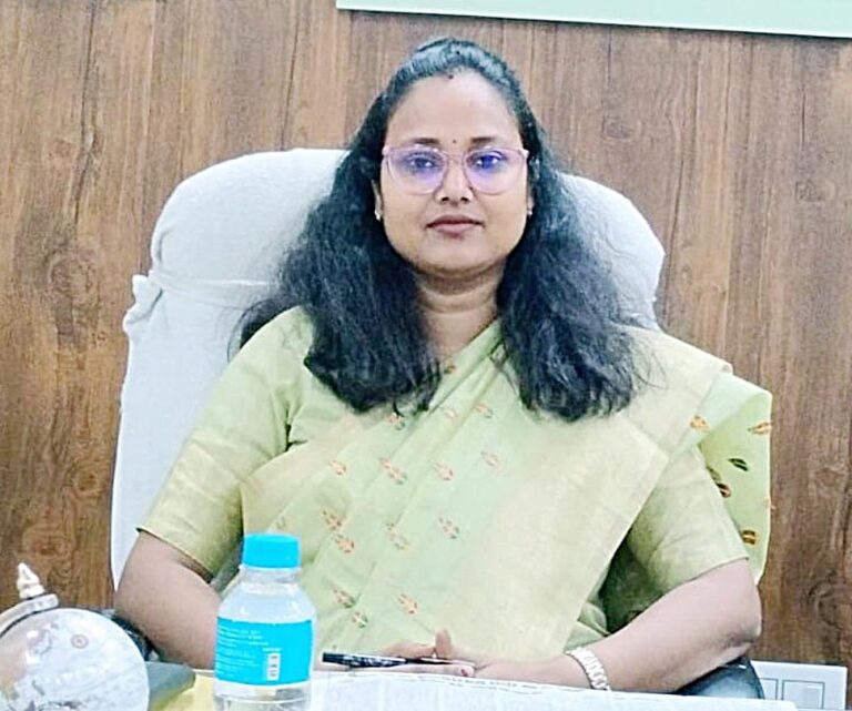 सरकार जानसठ की उपजिलाधिकारी रश्मि लांबा जैसे अफसरों को करे सम्मानित आईजीआरएस पोर्टल पर आई शिकायतों के निस्तारण हेतु