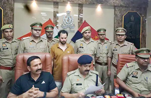 ऑनलाइन ठगी करने वाले गिरोह का पर्दाफाश, MBA पास यूनुस ‘अभिराज’ बनकर चला रहा था नेटवर्क
