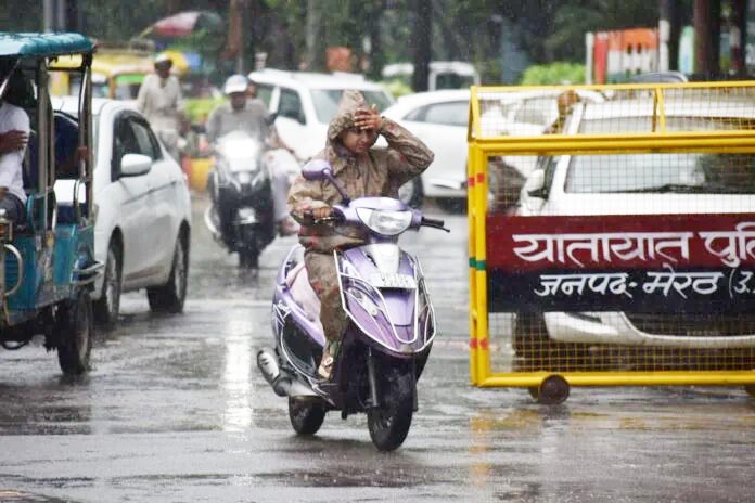 आज की बारिश ने कमजोर मानसून की कमी को किया पूरा, मौसम के बदलाव से बढ़ती है मुसीबत