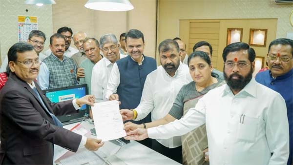 उद्धाव ठाकरे को लगा झटका, एमएलसी अहीर शिवसेना में शामिल