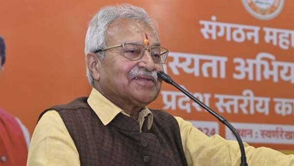 डॉ. लक्ष्मीकांत वाजपेयी ने उठाया योग और प्राकृतिक चिकित्सा से जुड़ा मुद्दा