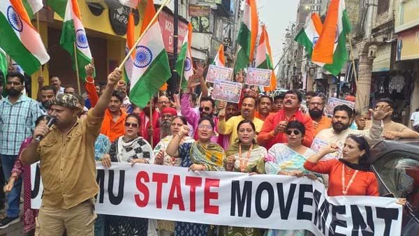 जम्मू-कश्मीर को राज्य दर्जा बहाली की मांग तेज